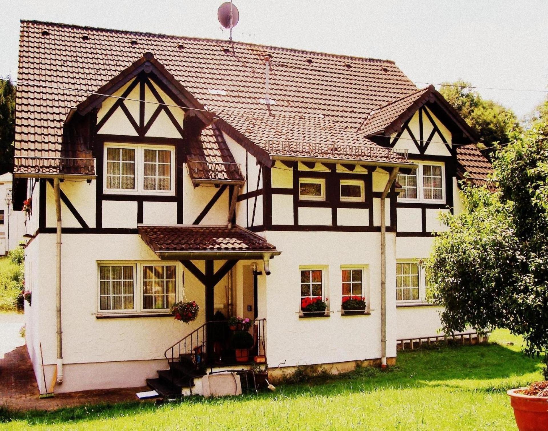 Gemuetliche Ferienwohnung In Frohnhofen Mit Garten Eichenbach Buitenkant foto